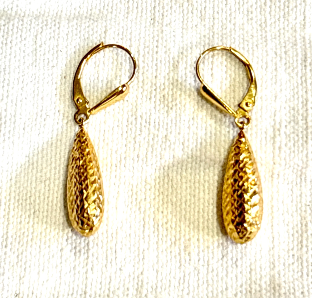 Vintage JCM 14K Yellow Gold Diamond Cut Textured Teardrop Dangle Earrings 1.4g
